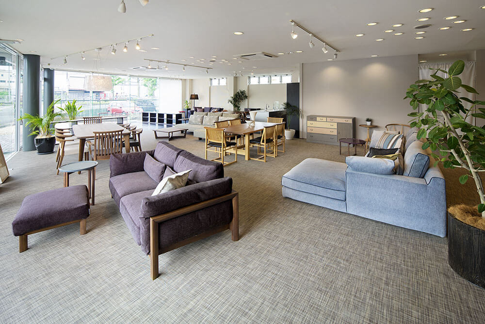 匠ソファ店内