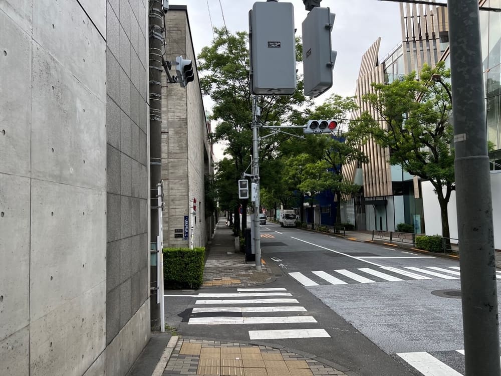 匠ソファ東京青山店までの徒歩の道順