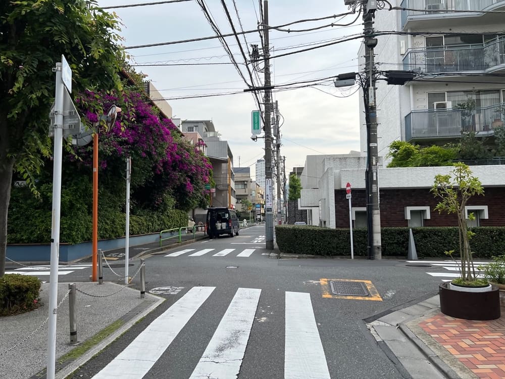 匠ソファ東京青山店までの徒歩の道順