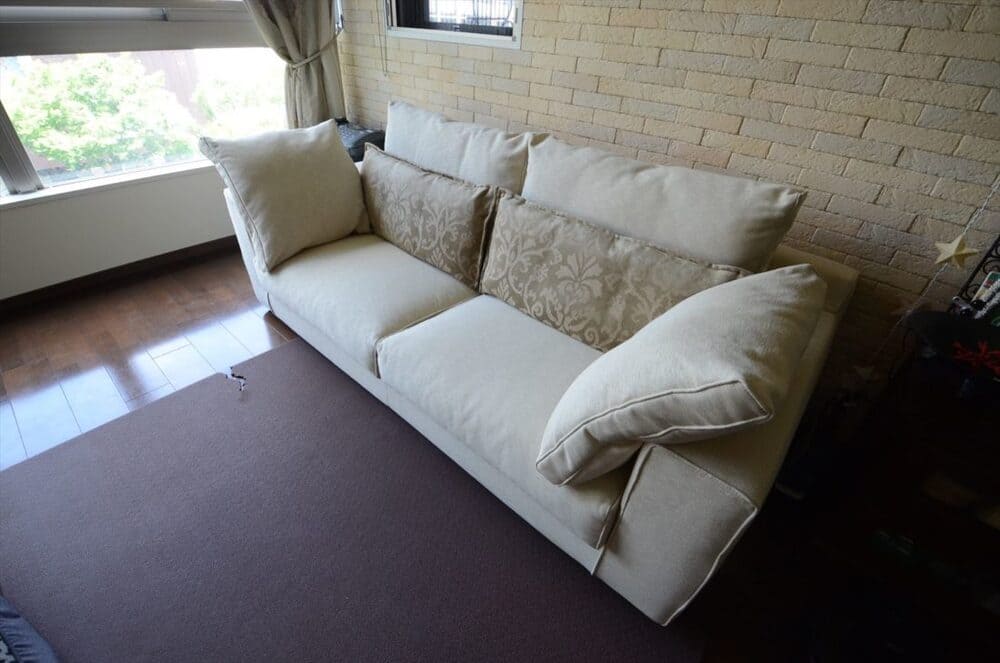 LB SOFA