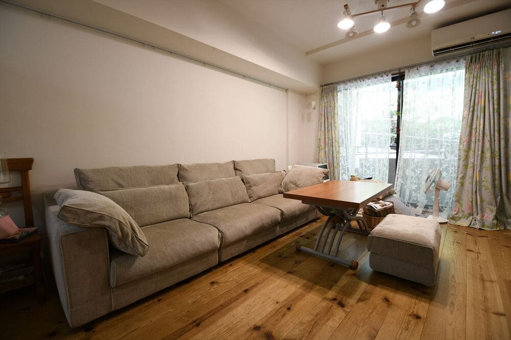 LB SOFA