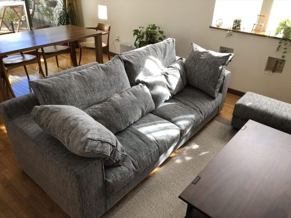 LB SOFA