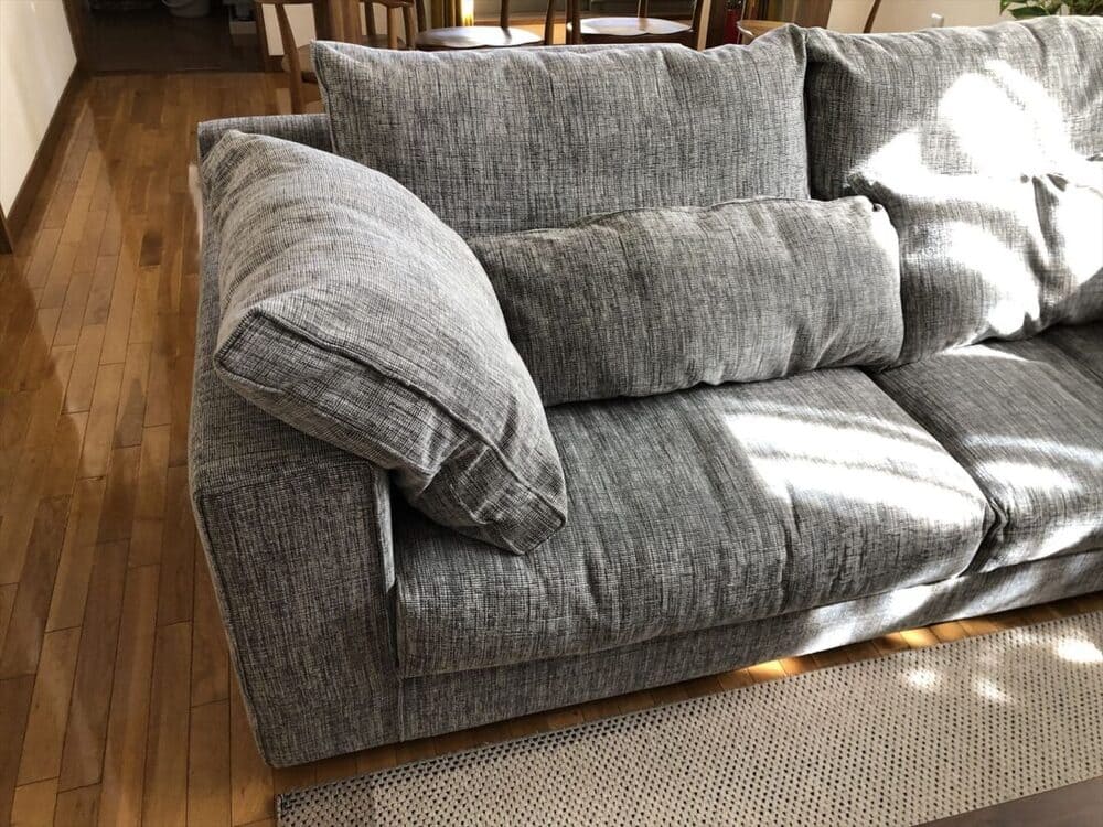 LB SOFA