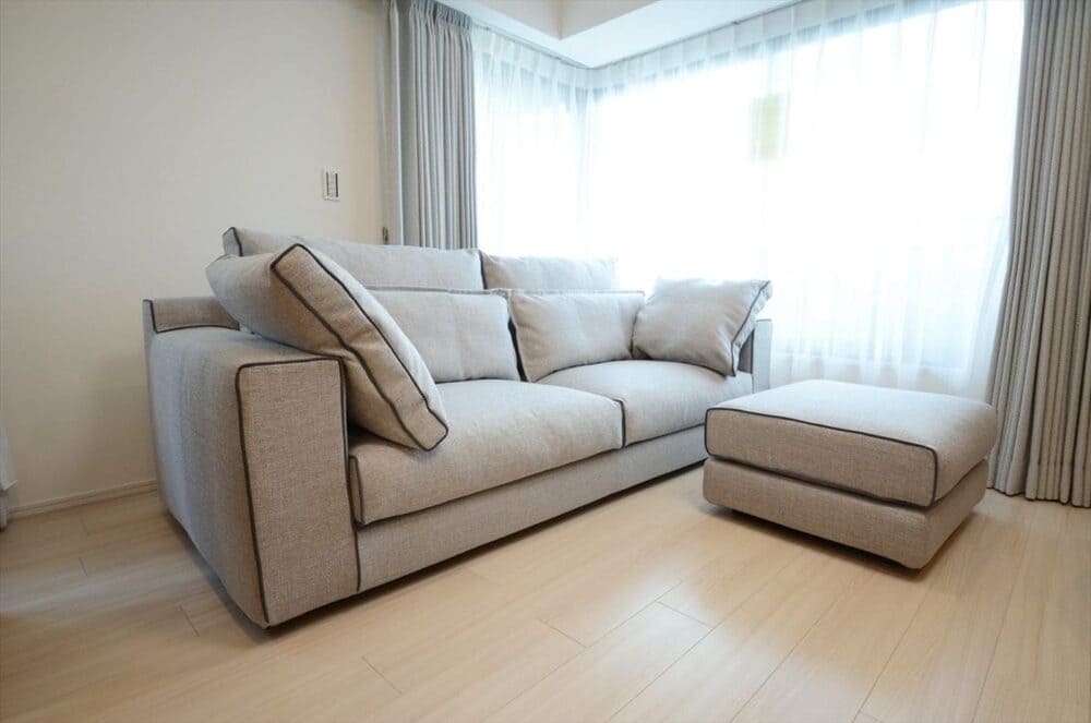 LB SOFA