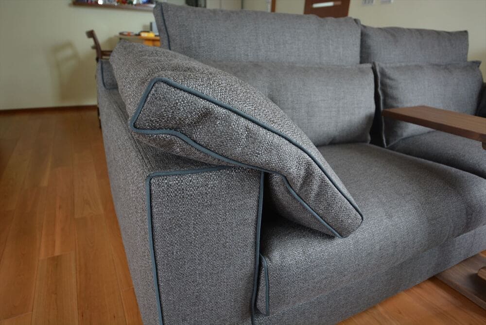 LB SOFA