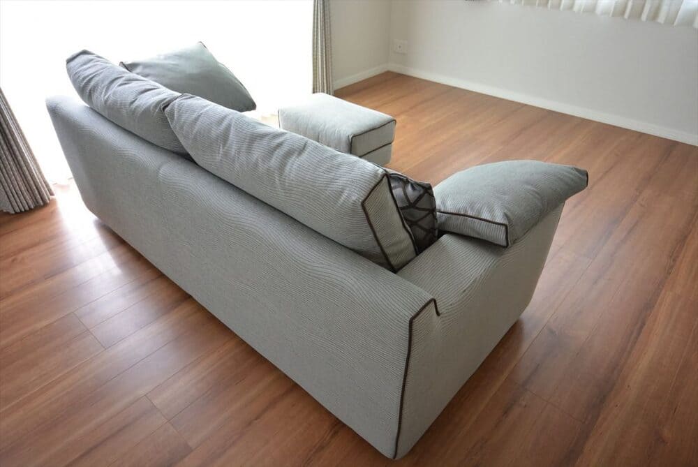 LB SOFA