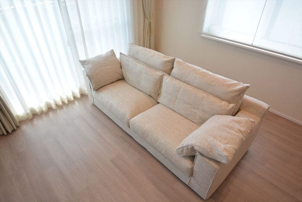 LB SOFA