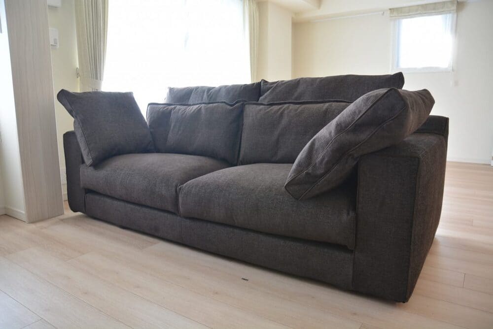 LB SOFA