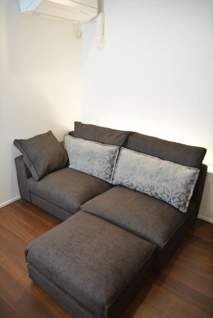 LB SOFA