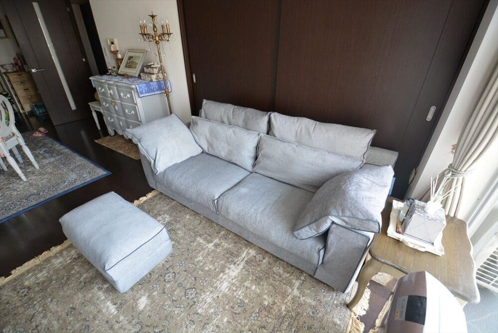 LB SOFA