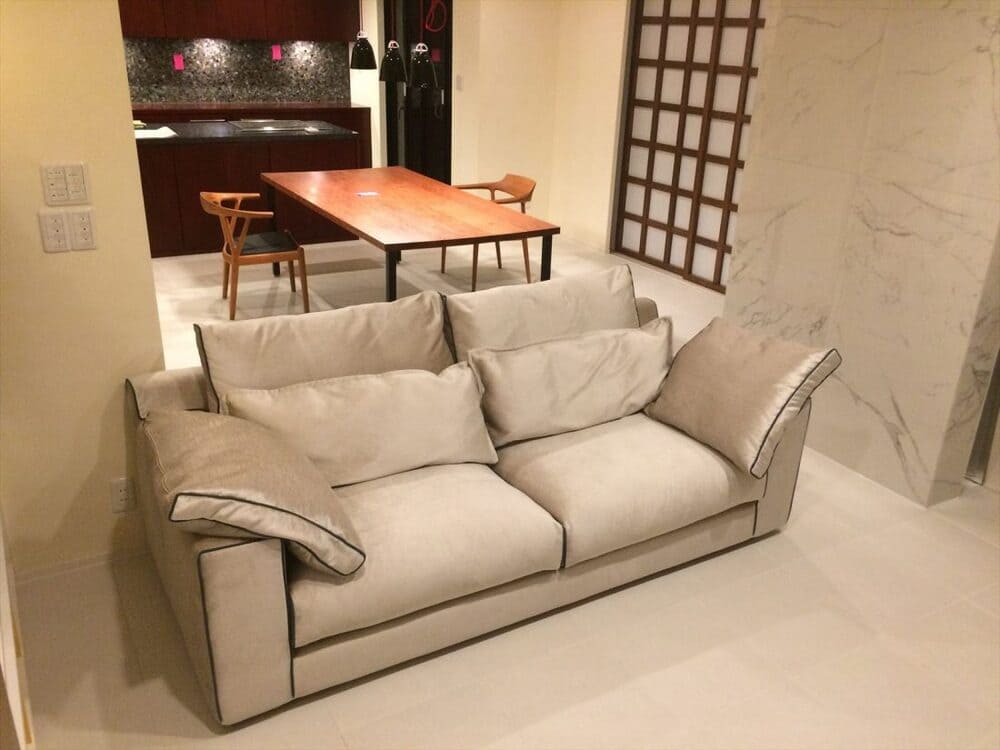 LB SOFA