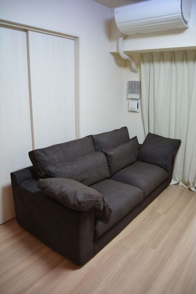 LB SOFA