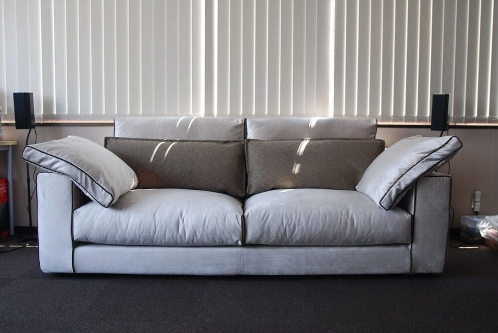 LB SOFA