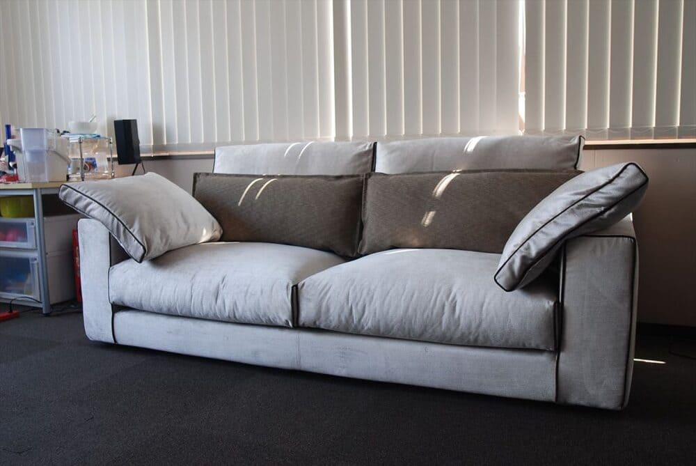 LB SOFA