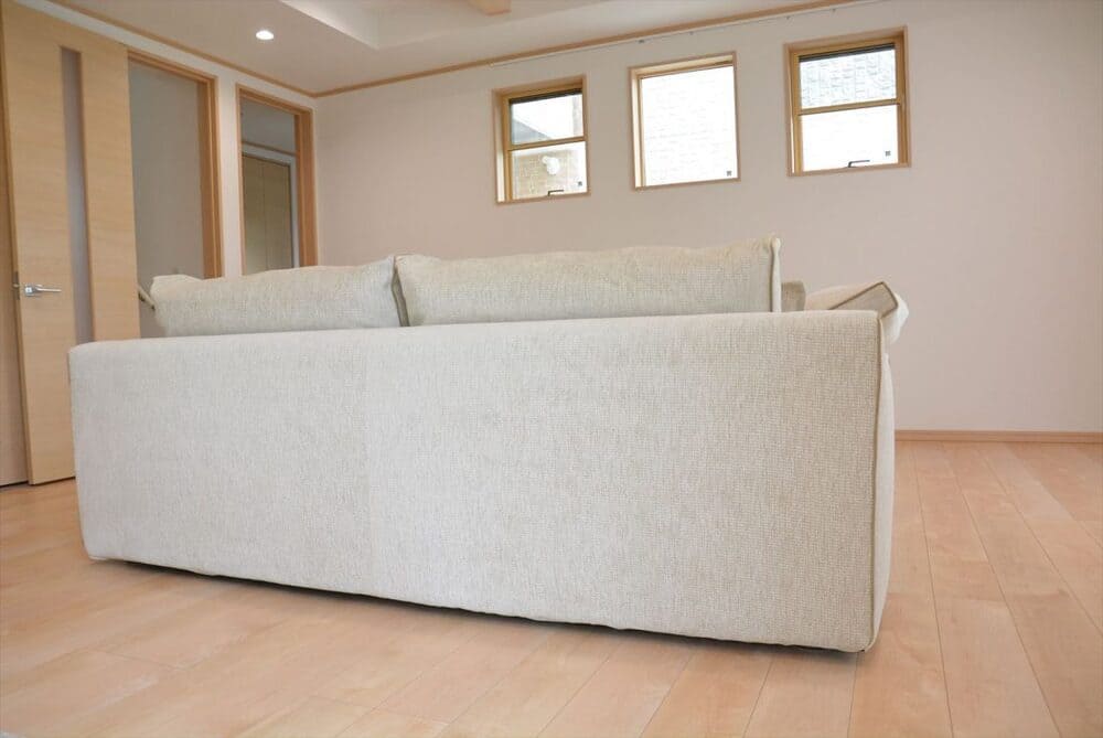 LB SOFA