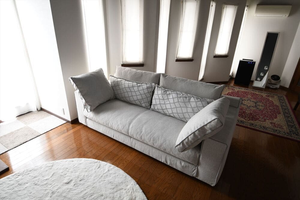 LB SOFA