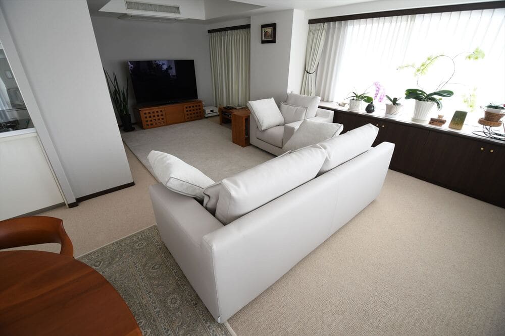 LB SOFA