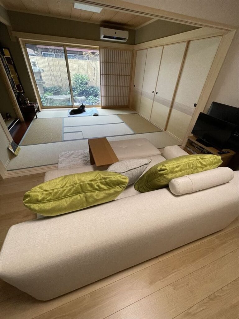 RX-F SOFA