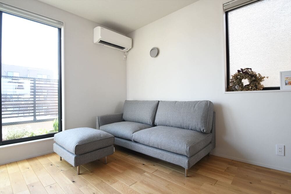 PG SOFA
