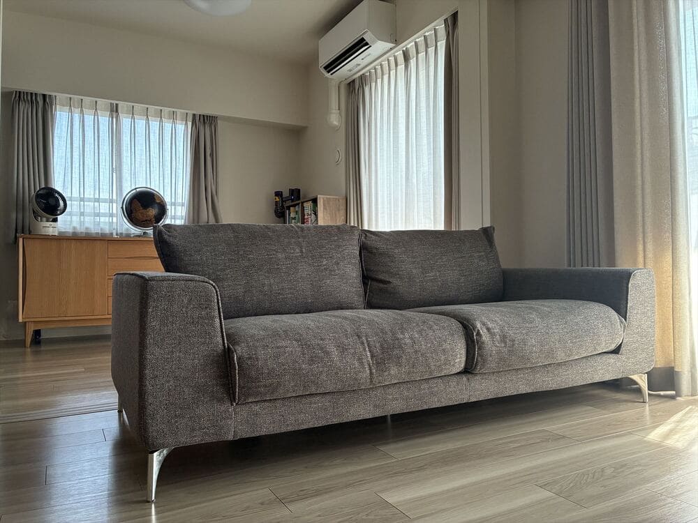 PJ SOFA