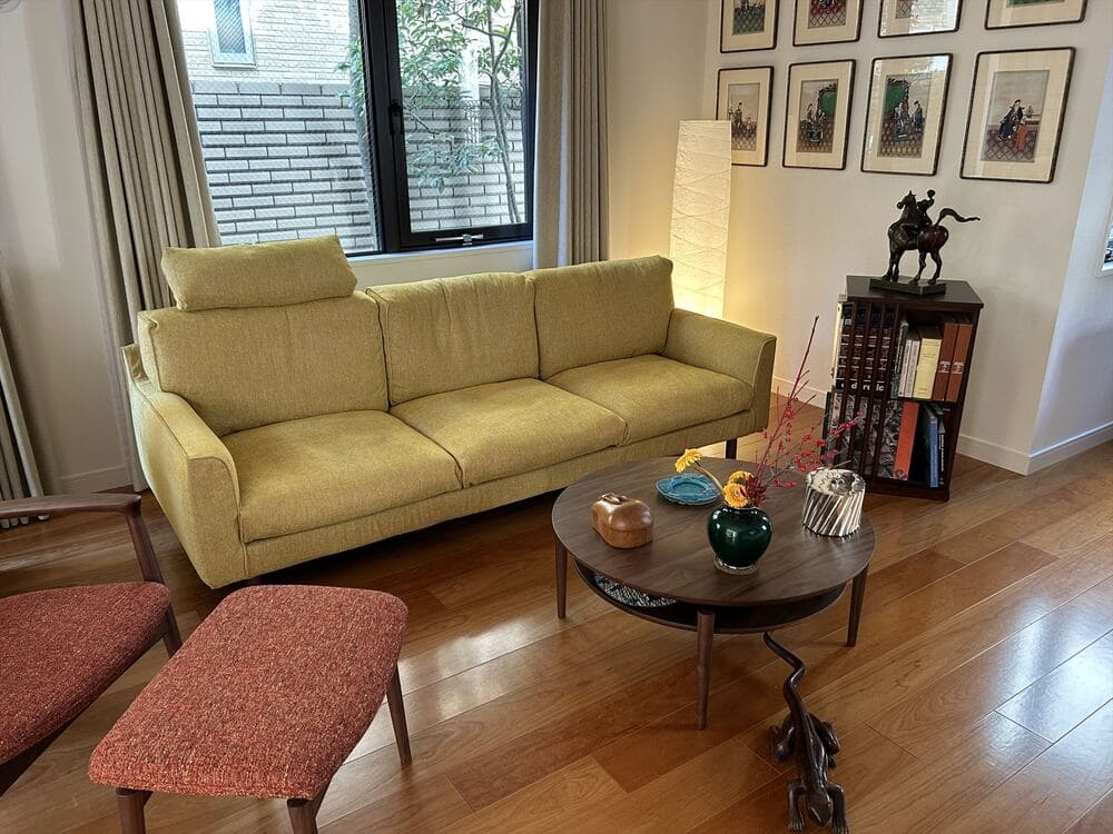 PG SOFA