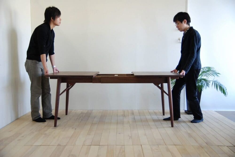 天然木無垢材伸長式ダイニングテーブル「Classic（クラシック）」