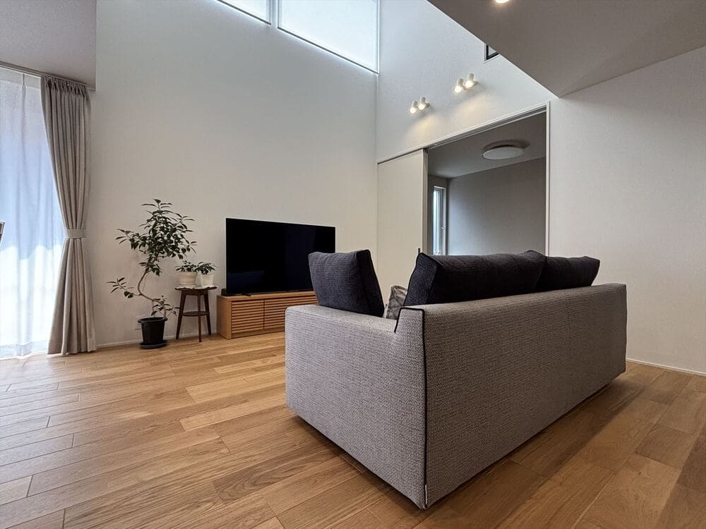 LB SOFA