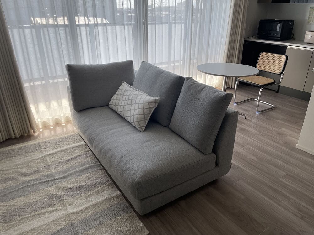 LB SOFA