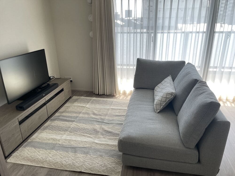 LB SOFA